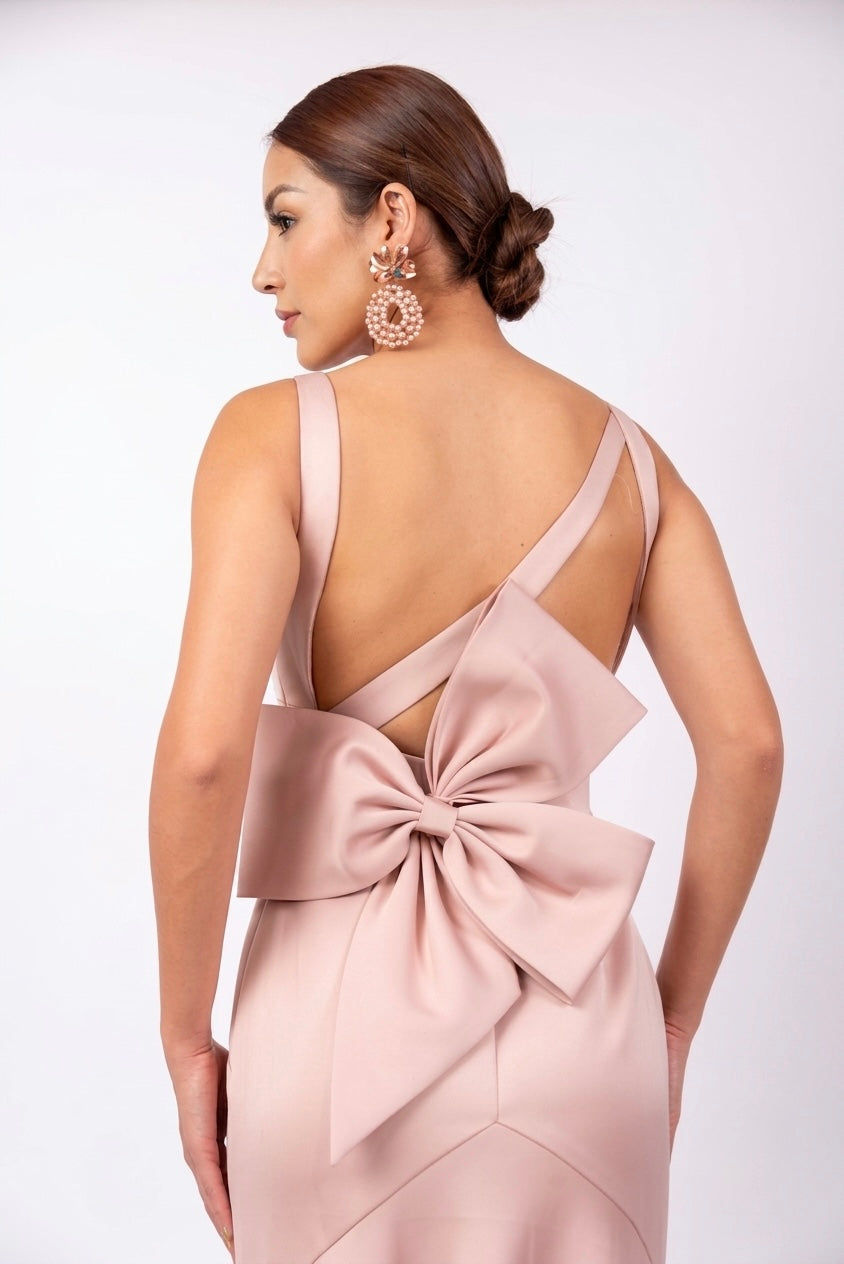 Vestido palo de rosa, tafeta satinada corte princesa y moño en espalda en venta
